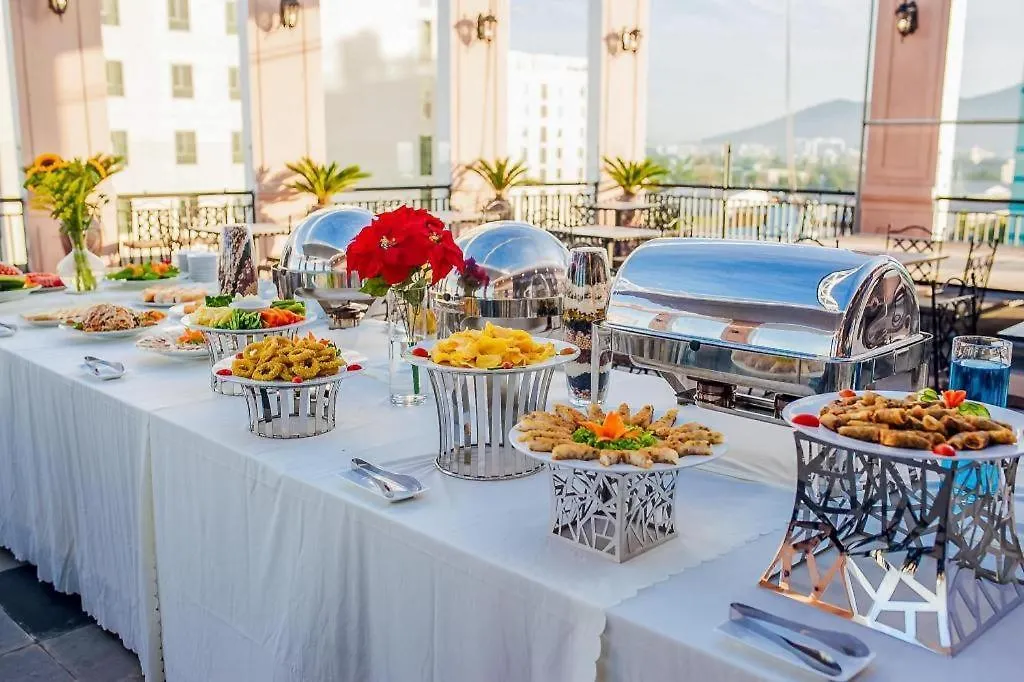 Ngoc Lan Hotel Da Nang Vietnam