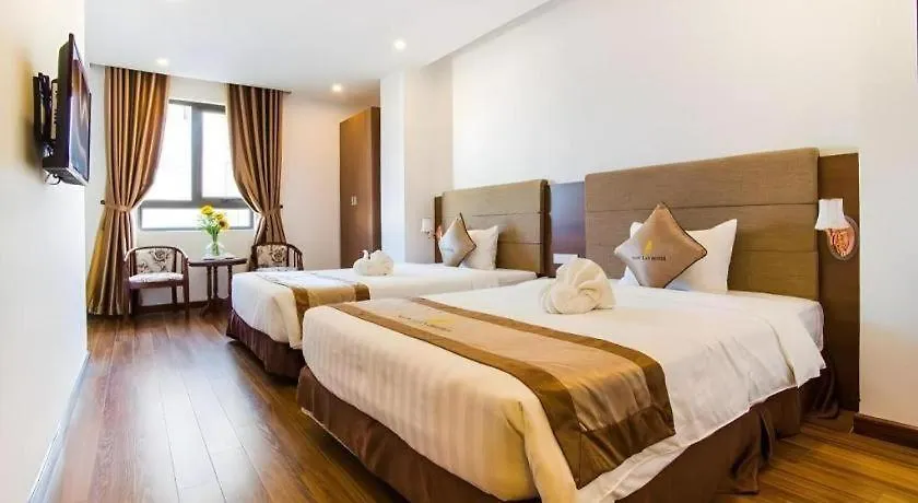 ***  Ngoc Lan Hotel Da Nang Vietnam